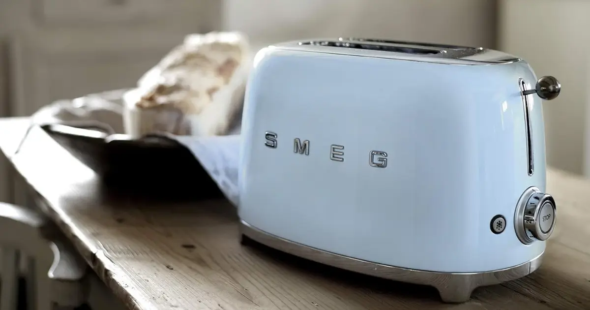 Tostadora SMEG Celeste