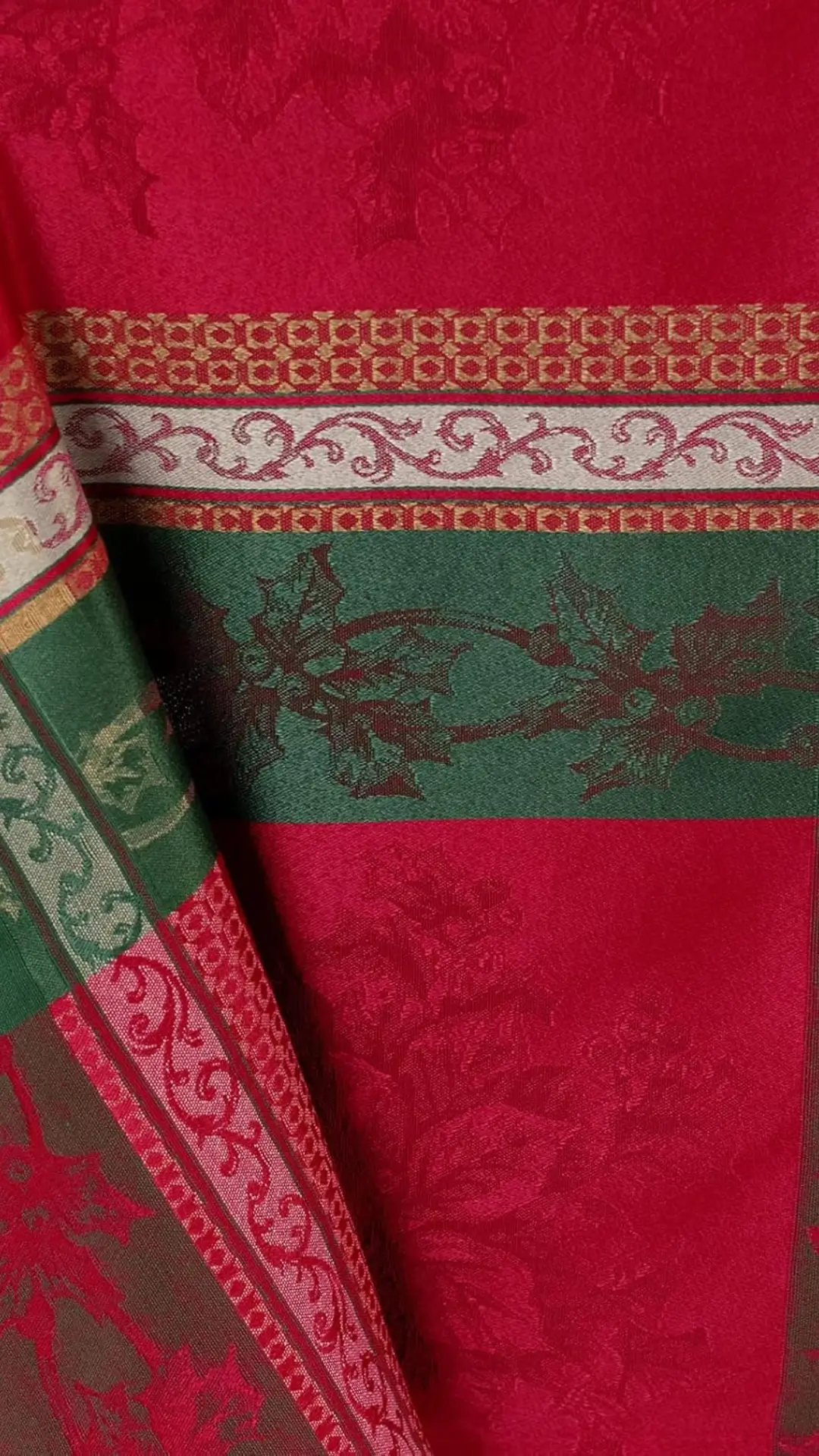 Mantel Benson Mills Detalle