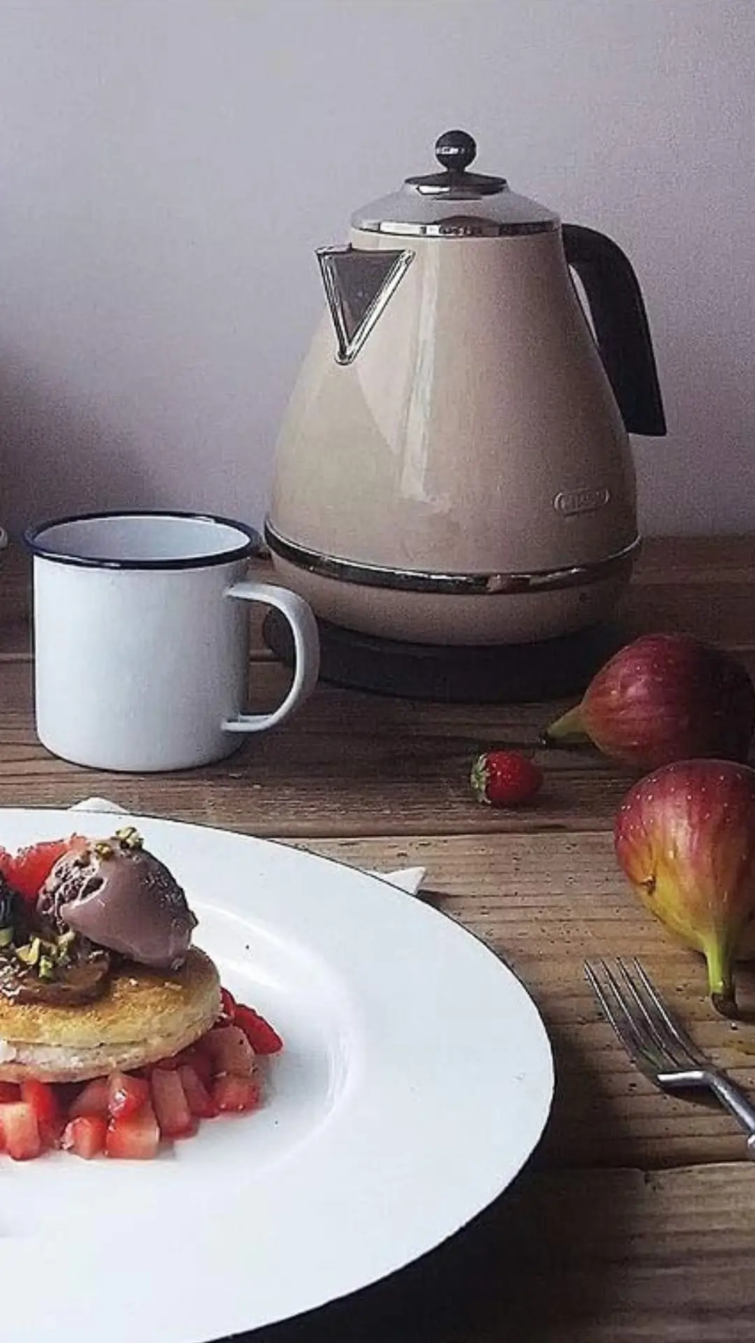 Hervidor Electrico Retro DeLonghi